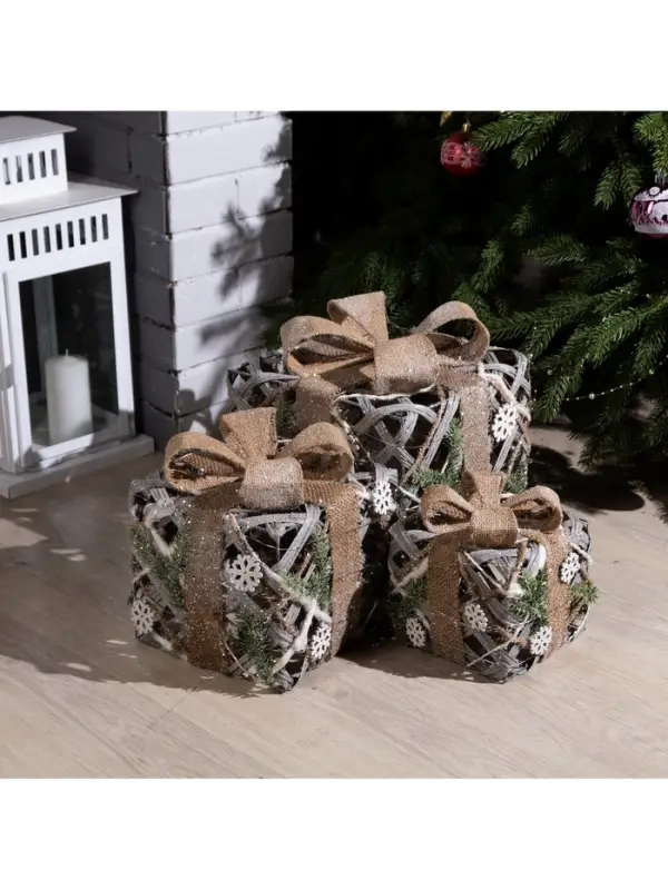 Светодиодная фигура &laquo;Подарки с еловой веткой&raquo; 15, 20, 25 см, текстиль, металл, от батареек AAх2, свечение тёплое белое