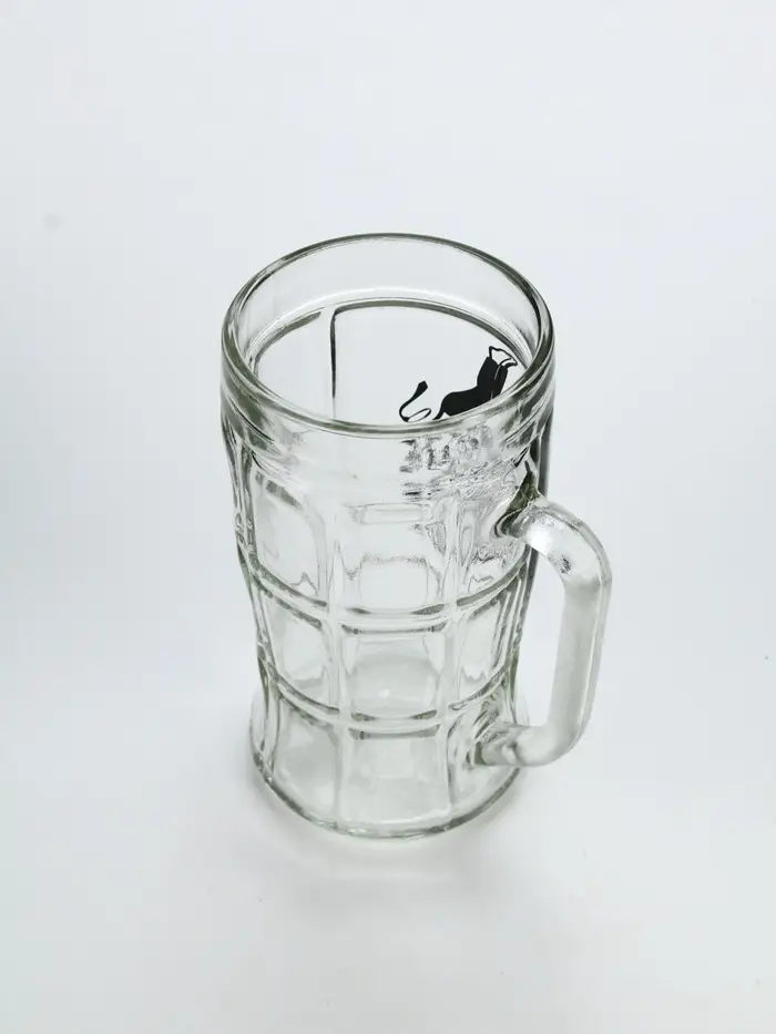 Кружка пивная стеклянная «Ныряй в пятницу», 500 мл Кружка пивная стеклянная «Ныряй в пятницу», 500 мл