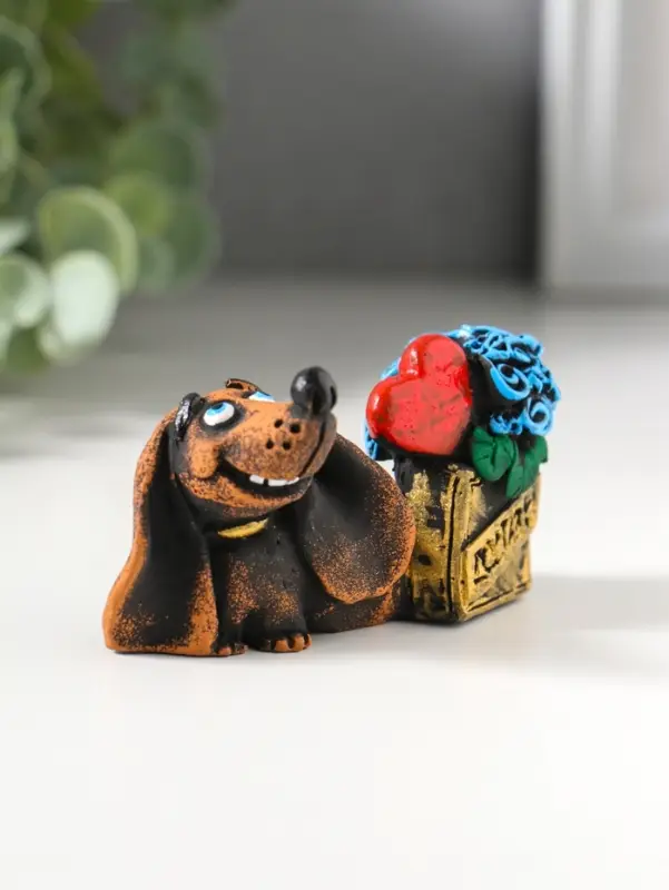 Фигурка полистоун &laquo;Такса: доставка счастья&raquo;, 3&times;4.5&times;8.6 см