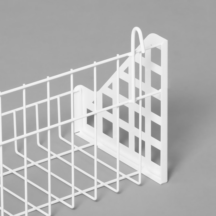 Корзина на сетку 60,5×16,5×19,5 см, цвет белый Корзина на сетку 60,5×16,5×19,5 см, цвет белый