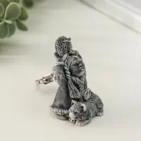 Брелок "Девочка со щенком и бубном маленькая" 4,8 см