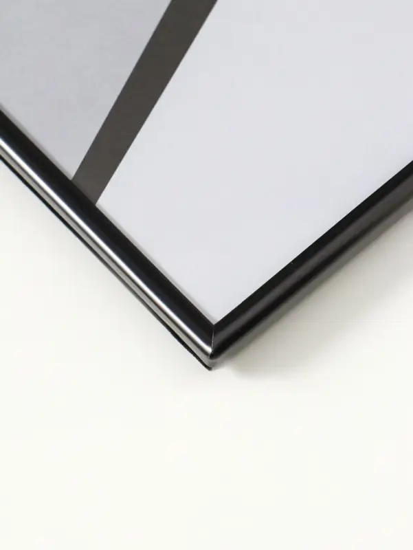 Фоторамка металл на 1 фото 18х18 см Фоторамка металл на 1 фото 18х18 см "Классик" чёрная 1,5х18,4х18,4 см