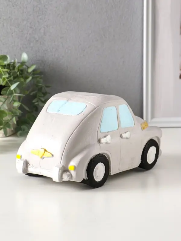 Копилка для денег «Машина Победа», гипс, 13×24.5×13.5 см Копилка для денег «Машина Победа», гипс, 13×24.5×13.5 см