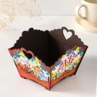 Конфетница квадратная или подставка под пасхальный кулич №3.  10х13х13,5 см