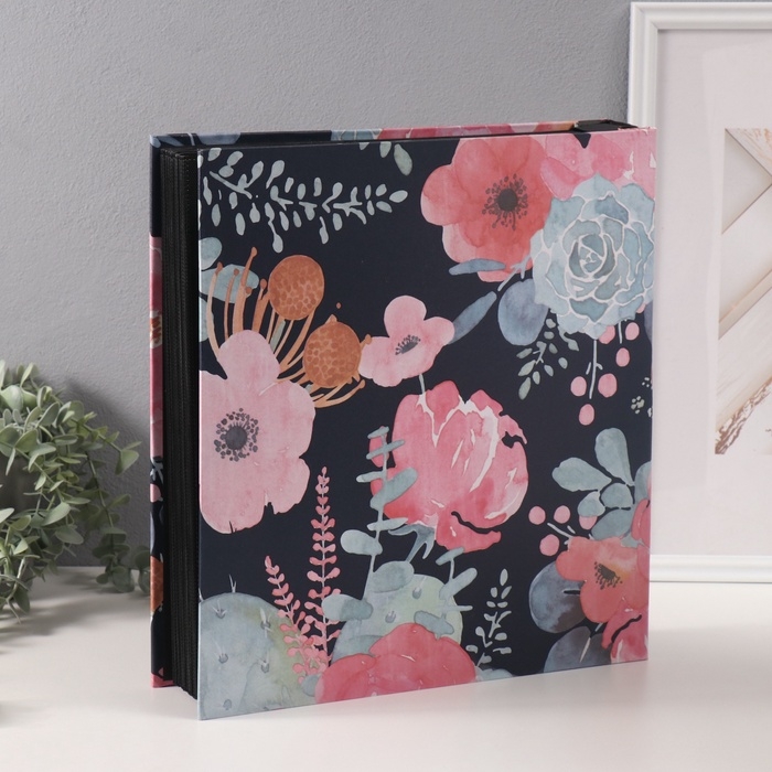 Фотоальбом на 1000 фото 10х15 см Фотоальбом на 1000 фото 10х15 см "Акварельные цветы" чёрный МИКС 4,6х33,4х36 см