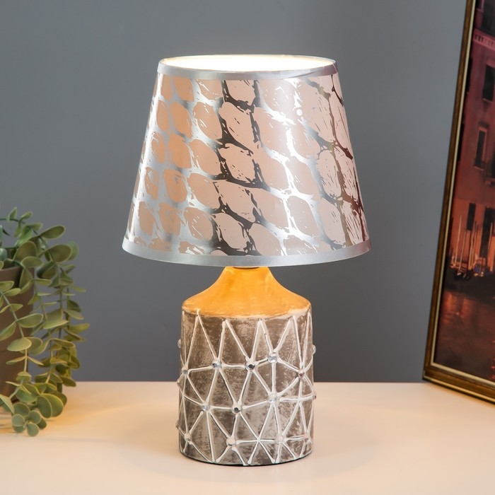 Настольная лампа Настольная лампа "Аззерра" Е14 15Вт 20х20х32 см RISALUX