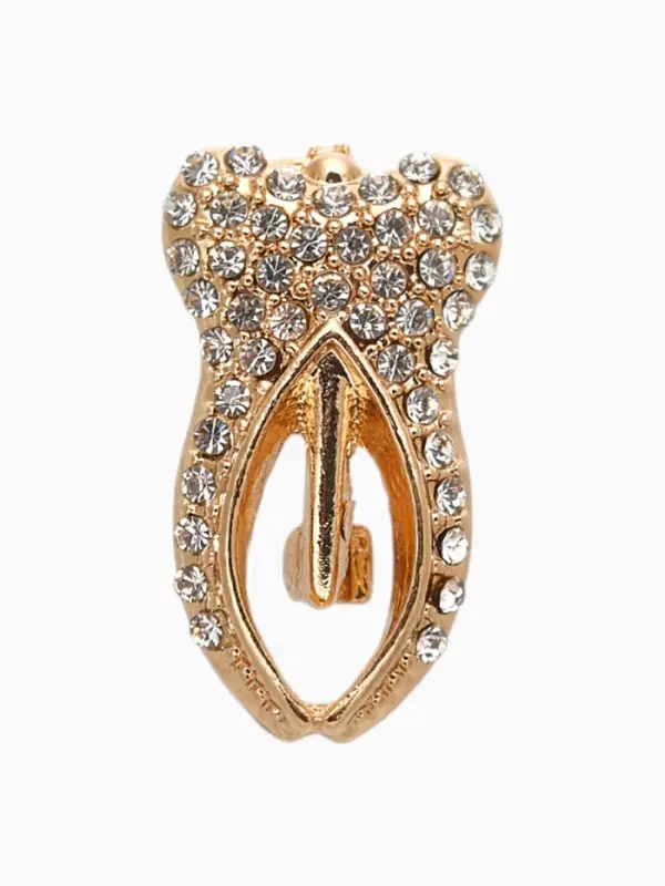 Брошь &laquo;Зуб&raquo;, белая в золоте