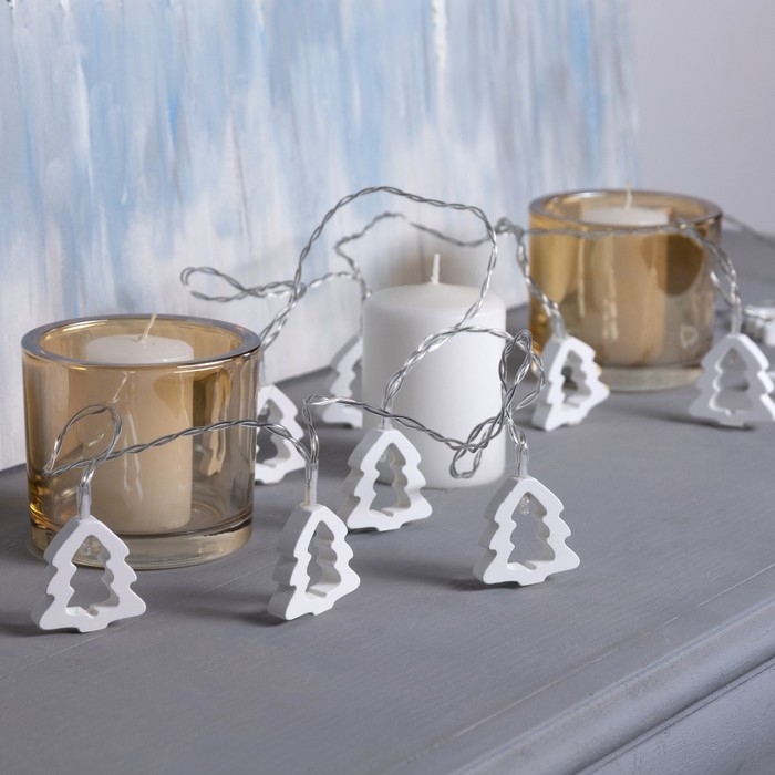 Гирлянда «Нить» 2.5 м с насадками «Ёлочка», IP20, прозрачная нить, 10 LED, батарейки AAх2 (не в комплекте), свечение тёплое белое Гирлянда «Нить» 2.5 м с насадками «Ёлочка», IP20, прозрачная нить, 10 LED, батарейки AAх2 (не в комплекте), свечение тёплое белое