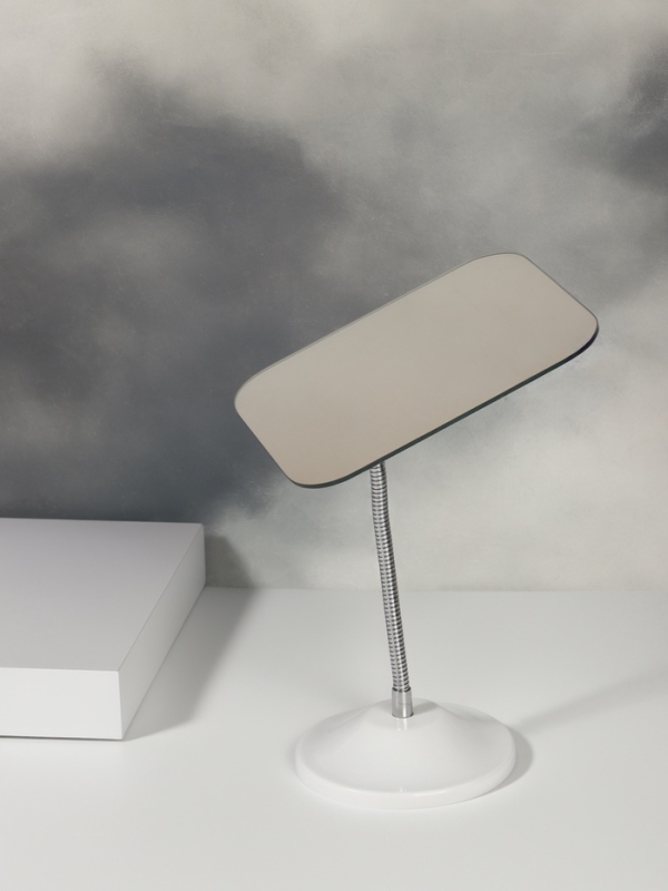 Зеркало настольное, на гибкой ножке, зеркальная поверхность 13.5×16.5 см, белое Зеркало настольное, на гибкой ножке, зеркальная поверхность 13.5×16.5 см, белое