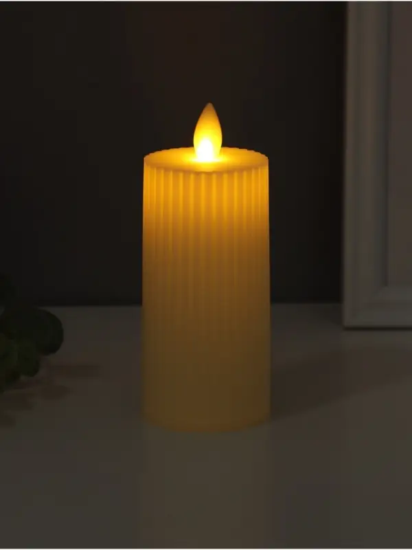 Светодиодная свеча, ночник LED RISALUX &laquo;Уют&raquo;, 3&times;AG13, белый, 5&times;5&times;11 см