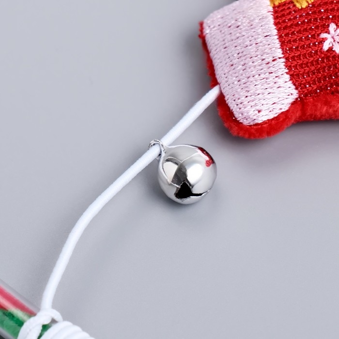 Новый год. Дразнилка-удочка для кошек с бубенчиком  Новый год. Дразнилка-удочка для кошек с бубенчиком "Ботинок", 40 см