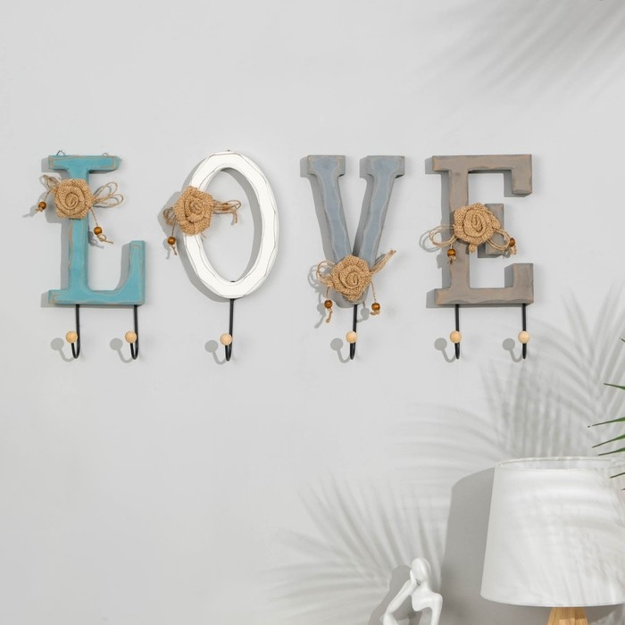 Крючки для одежды декоративные Крючки для одежды декоративные "Love", буква с крючком 26 х 12 см