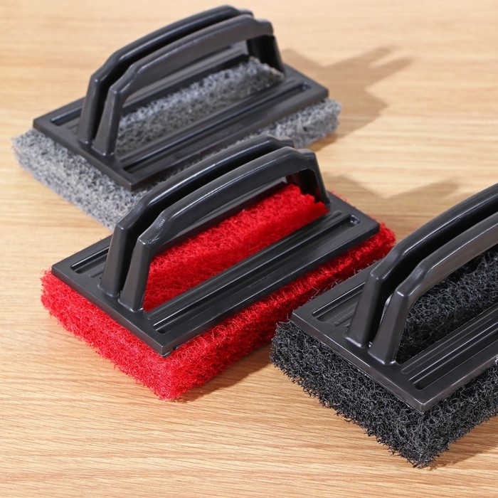 Щётка абразивная с ручкой Доляна, 15×9 см, цвет МИКС Щётка абразивная с ручкой Доляна, 15×9 см, цвет МИКС