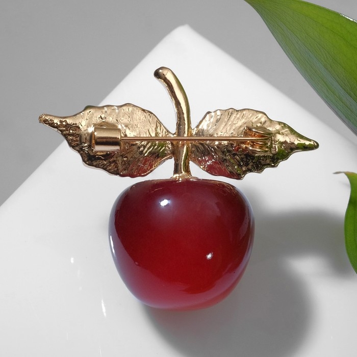 Брошь «Вишня» с листочками, цвет красно-зелёный в золоте Брошь «Вишня» с листочками, цвет красно-зелёный в золоте