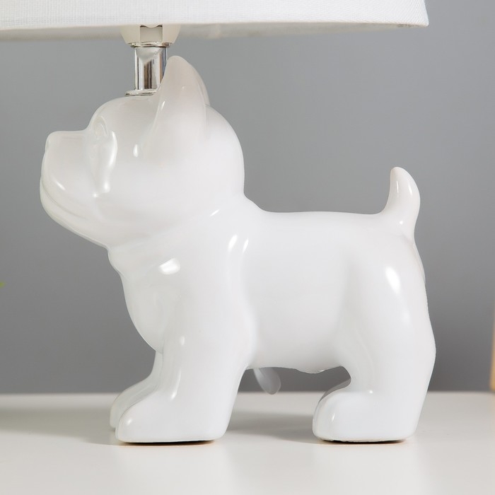 Настольная лампа Настольная лампа "Бернард" 1х40Вт Е14 провод-1,6м белый 21х21х30см