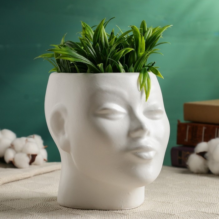 Фигурное кашпо  Фигурное кашпо "Голова девушки" белое, 16х14х16см