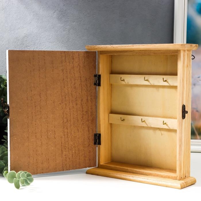 Ключница дерево 6 крючков Ключница дерево 6 крючков "Анютины глазки и консоль" 25х21х7,3 см