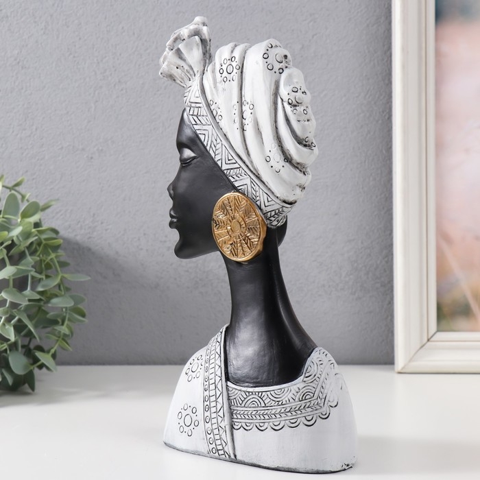 Сувенир полистоун бюст Сувенир полистоун бюст "Африканка в головном уборе с серьгами" серый 13,5х7х27 см