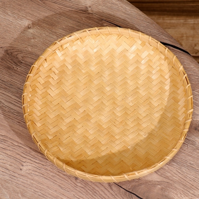 Поднос плетёный, из бамбука 30х30х2 см Поднос плетёный, из бамбука 30х30х2 см