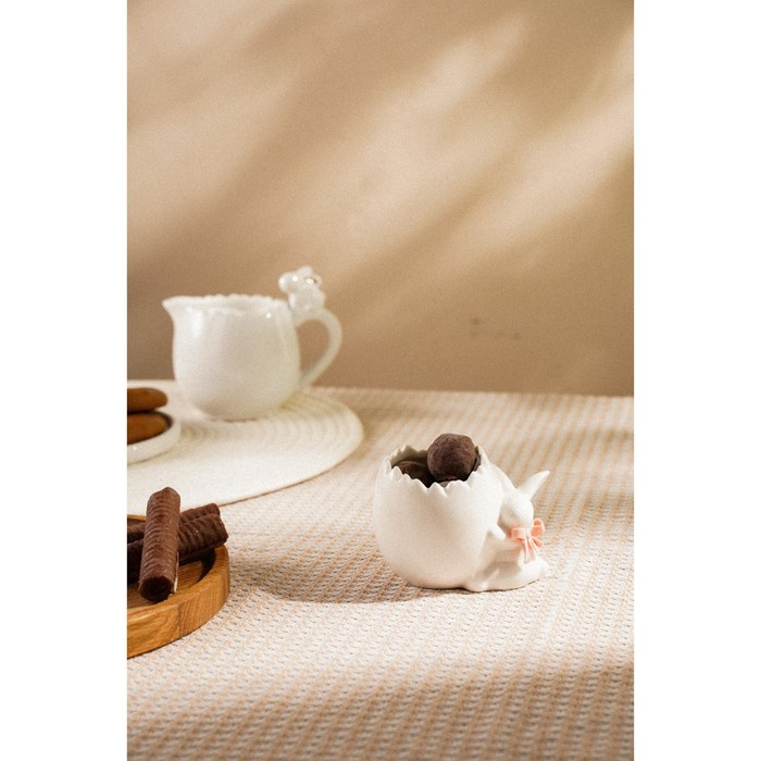 Подставка керамическая для яйца «Зайка», 9×6,5×7 см, цвет белый Подставка керамическая для яйца «Зайка», 9×6,5×7 см, цвет белый