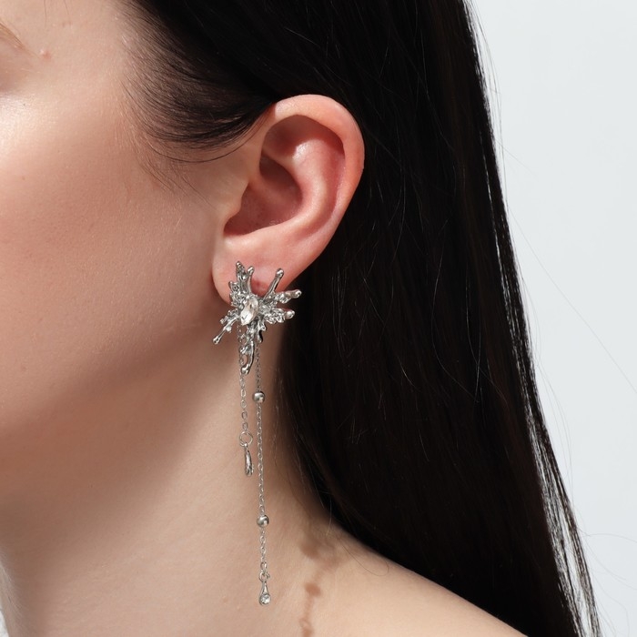 Серьги висячие со стразами «Жар-птица» капли и бусины на цепочке, цвет белый в серебре, 11 см Серьги висячие со стразами «Жар-птица» капли и бусины на цепочке, цвет белый в серебре, 11 см
