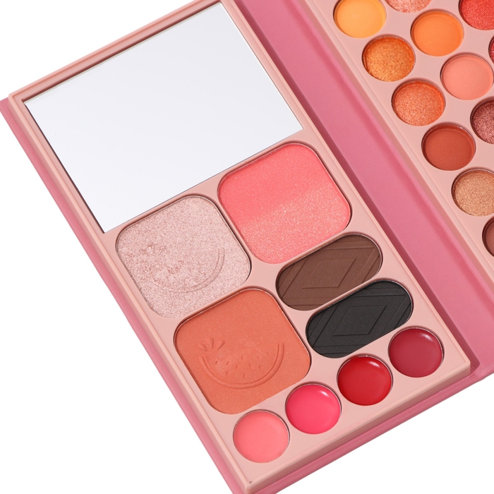 Набор декоративной косметики «Фруктовый котик» Набор декоративной косметики «Фруктовый котик»