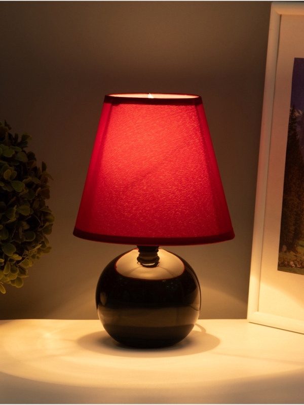 Лампа настольная Лампа настольная "Шар черный" цв. бордовый 25 см, Е14 220V 15х15х24,5 см RISALUX