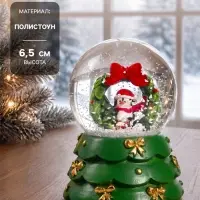 Снежный шар &laquo;Ёлочка с бантами с персонажем&raquo;, d=4.5 см, 5&times;5&times;6.5 см, МИКС