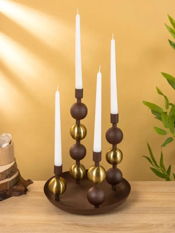 4 подсвечника на тарелке со сферами, шоколад 25,5х22,5х32 см