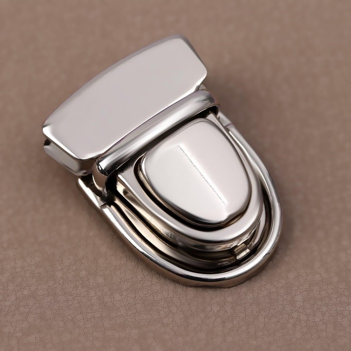 Застёжка для сумки, 4 × 3 см, цвет серебряный Застёжка для сумки, 4 × 3 см, цвет серебряный