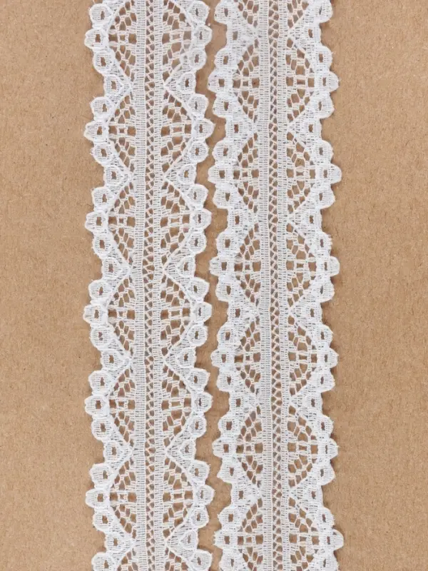 Кружево капроновое, 25 мм, 10&plusmn;1 м, белое