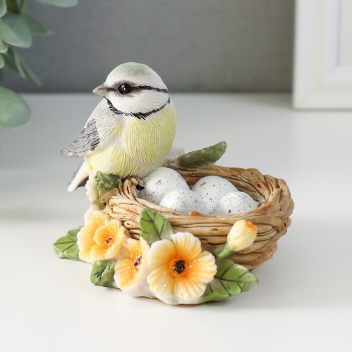 Сувенир полистоун Сувенир полистоун "Синичка в гнезде, с цветами" 11х8х7 см