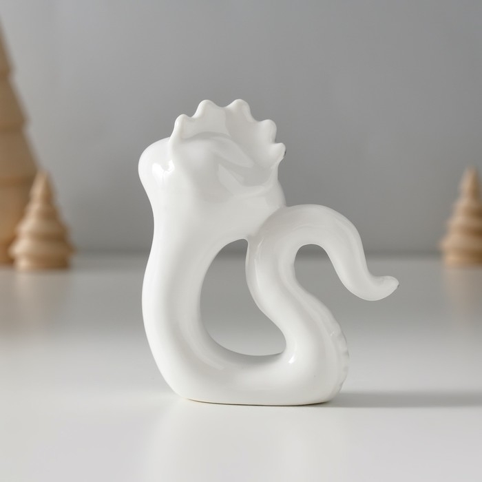 Сувенир керамика Сувенир керамика "Белая змейка в короне" с золотом 2,2х7х8,5 см