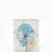 Кошелёк женский на кнопке, 10.5&times;2.5&times;8.5 см, с цветочным принтом, белый