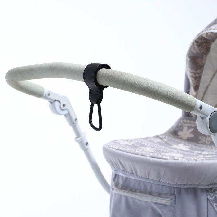 Карабин для сумок на коляску, на липучке, экокожа, цвет черный Карабин для сумок на коляску, на липучке, экокожа, цвет черный