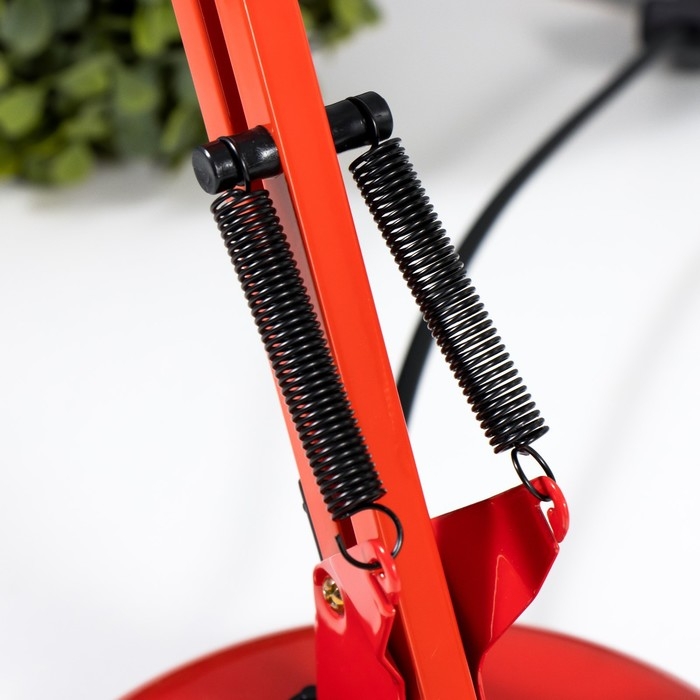 Лампа настольная 810 Лампа настольная 810 "Деко, красная" E27 40W RISALUX