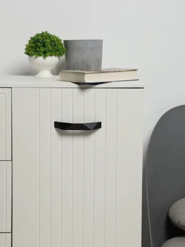 Ручка-скоба CAPPIO EDGE, м/о 128 мм, цвет черный