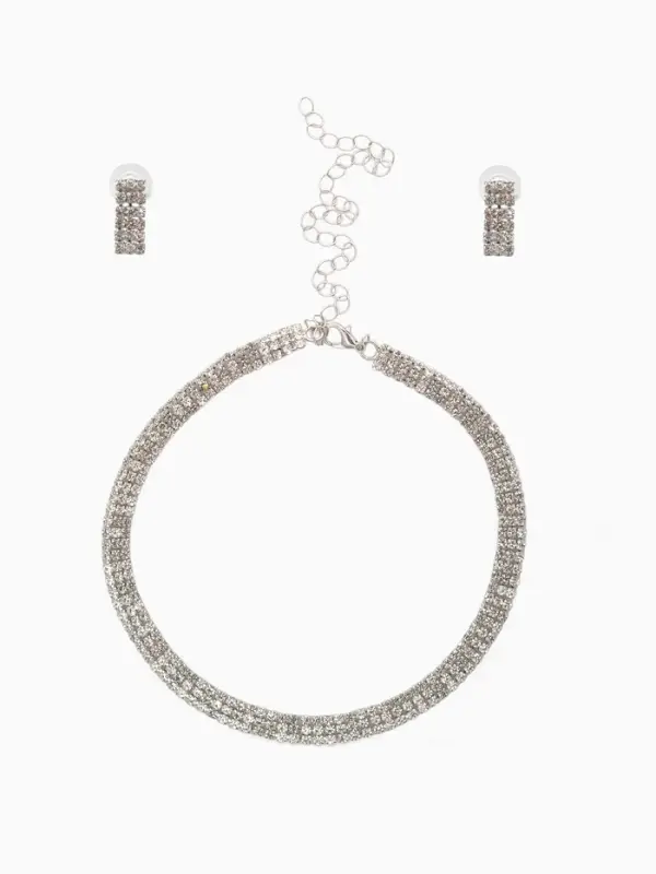 Набор 2 предмета: серьги, чокер &laquo;Лёд&raquo;, три ряда, белый в серебре, 30 см