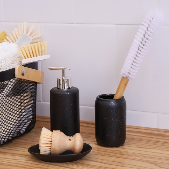 Набор аксессуаров для ванной комнаты Доляна «Венера», 3 предмета (дозатор 350 мл, мыльница, стакан), цвет чёрный Набор аксессуаров для ванной комнаты Доляна «Венера», 3 предмета (дозатор 350 мл, мыльница, стакан), цвет чёрный
