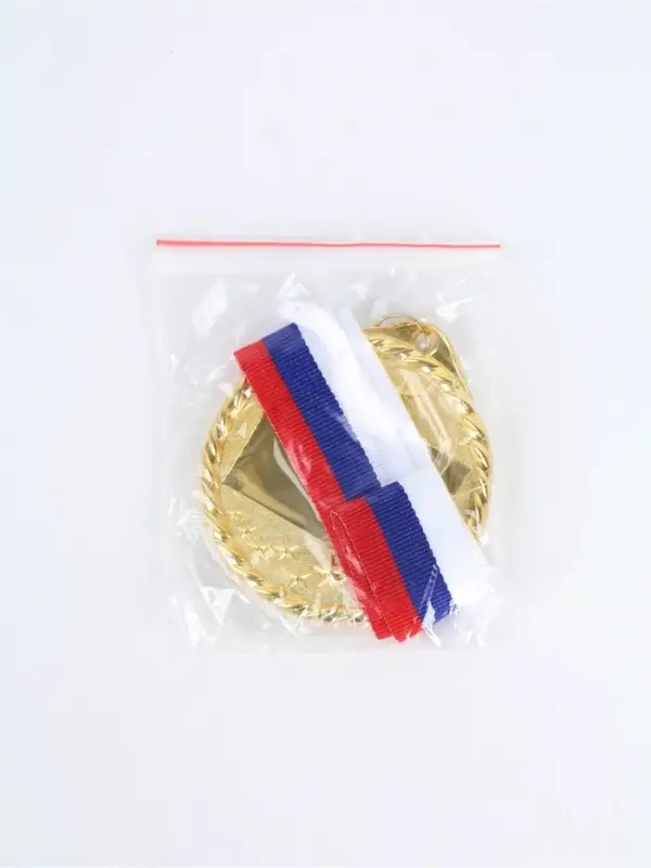 Медаль под нанесение 050, диам. 7 см. Цвет зол. С лентой Медаль под нанесение 050, диам. 7 см. Цвет зол. С лентой