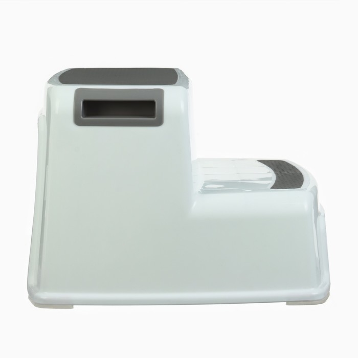 Подставка детская с прорезинеными ступеньками, 36х33х25см, цвет белый/серый Подставка детская с прорезинеными ступеньками, 36х33х25см, цвет белый/серый