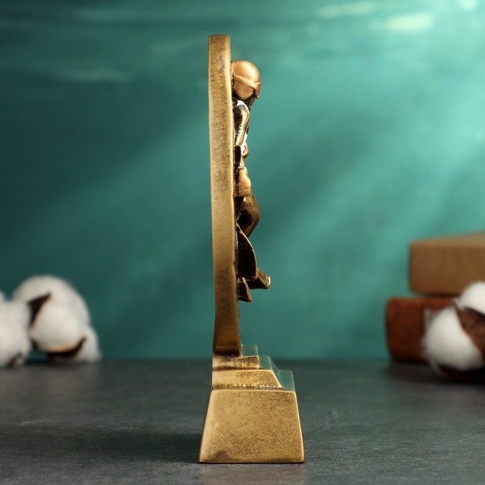 Стела  Стела "Лыжный спорт" 9х4х14см