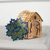 Ёлочная игрушка &laquo;Домик с Дедом Морозом с мешком&raquo;, 8&times;6.5&times;6 см, от батареек, свечение тёплое белое