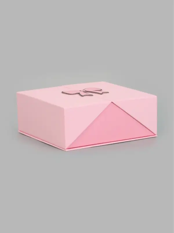Коробка подарочная с наполнением, 21&times;21&times;8 см, гирлянда, бумажный наполнитель