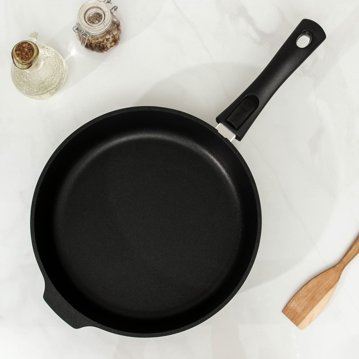 Сковорода «Традиция», d=28 см, съёмная ручка, антипригарное покрытие, цвет чёрный Сковорода «Традиция», d=28 см, съёмная ручка, антипригарное покрытие, цвет чёрный