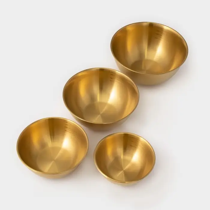 Миски-салатники Sphere, 950 мл, 1,55 л, 2,4 л, 3,4, с мерной шкалой, нержавеющая сталь, набор 4 шт, золотые Миски-салатники Sphere, 950 мл, 1,55 л, 2,4 л, 3,4, с мерной шкалой, нержавеющая сталь, набор 4 шт, золотые