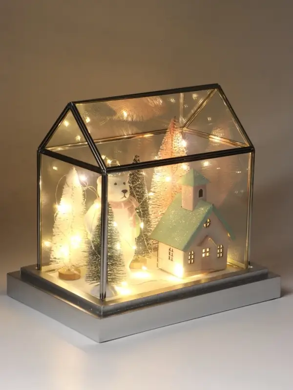 Фигура с подсветкой &laquo;Белый мишка у домика с елями&raquo;, 24.5&times;17&times;22.5 см, стекло