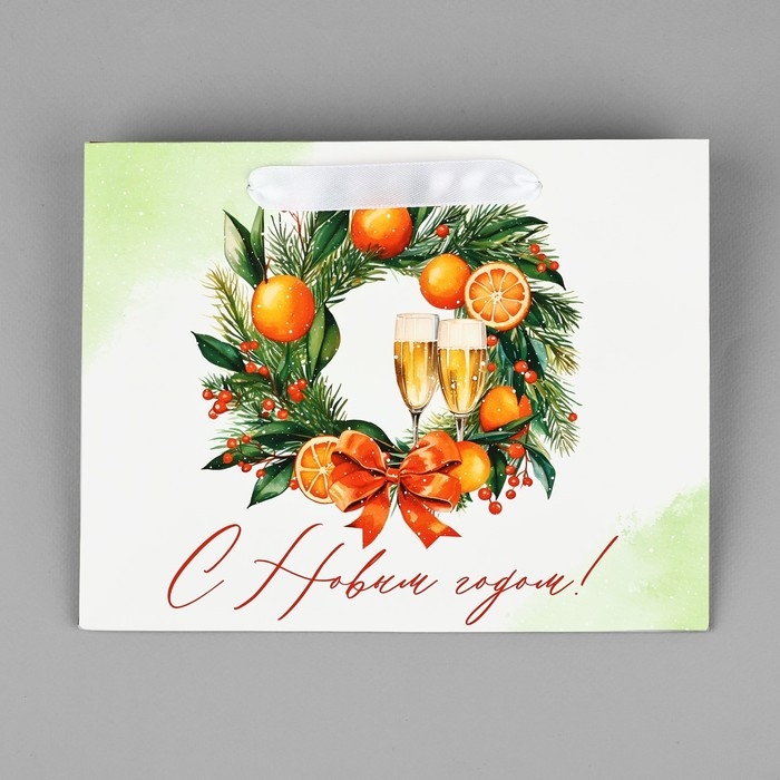 Пакет подарочный новогодний ламинированный «Новогодний венок», мандарины, MS 18 х 23 х 10 см, Новый год Пакет подарочный новогодний ламинированный «Новогодний венок», мандарины, MS 18 х 23 х 10 см, Новый год