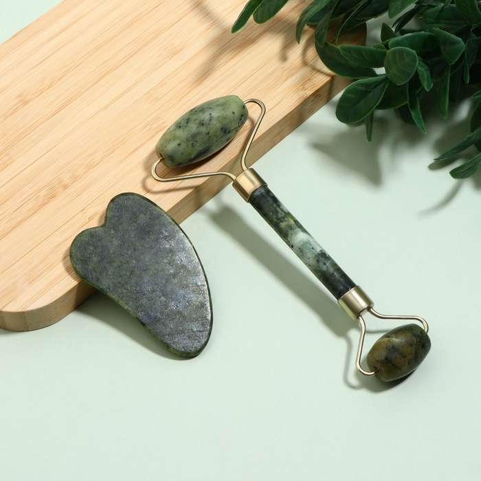 Массажный набор «Гуаша», 18,5 × 10,5 × 2,5 см, цвет изумрудный Массажный набор «Гуаша», 18,5 × 10,5 × 2,5 см, цвет изумрудный