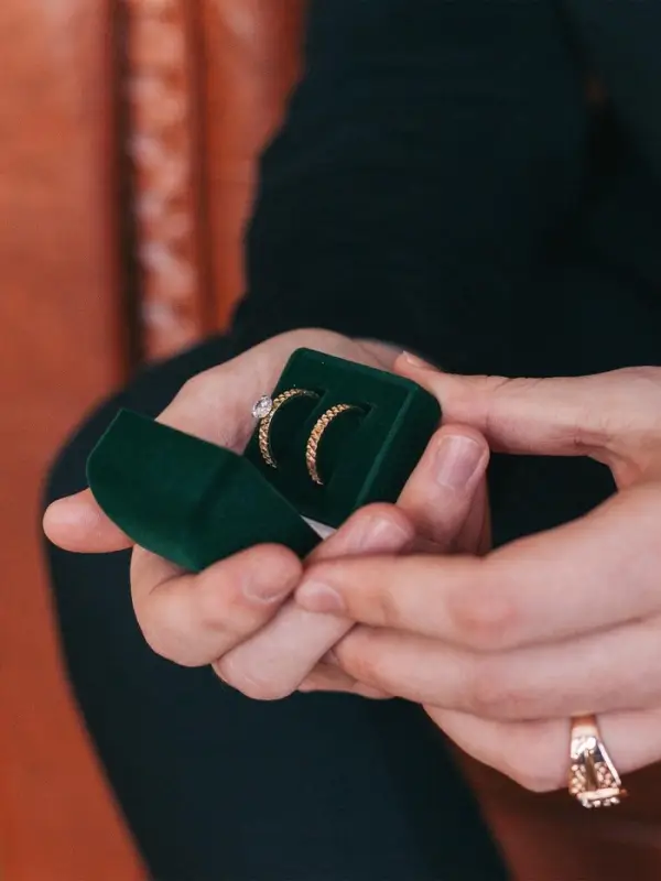 Футляр под серьги, кольца, запонки &laquo;Изумруд&raquo;, бархатный, 4.5&times;5 см, зелёный